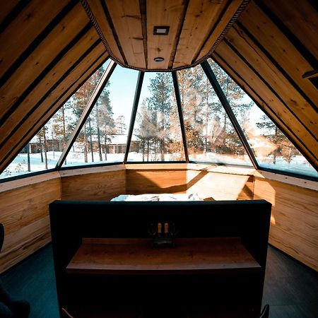 Wilderness Hotel Nangu & Igloos Ivalo Exteriör bild