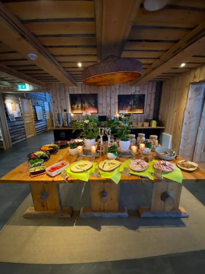 Wilderness Hotel Nangu & Igloos Ivalo Exteriör bild